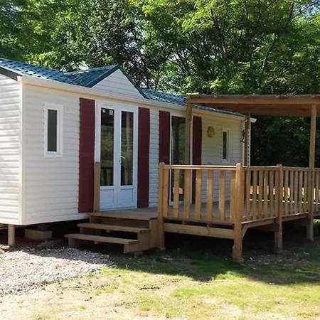 Kemp Mobil-home Confortable Avec Terrasse Pour 6 Personnes - Api-1-52-647