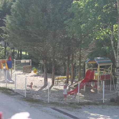 Mobil-home Confortable Avec Terrasse Pour 6 Personnes - Api-1-52-647 * La Cassagne