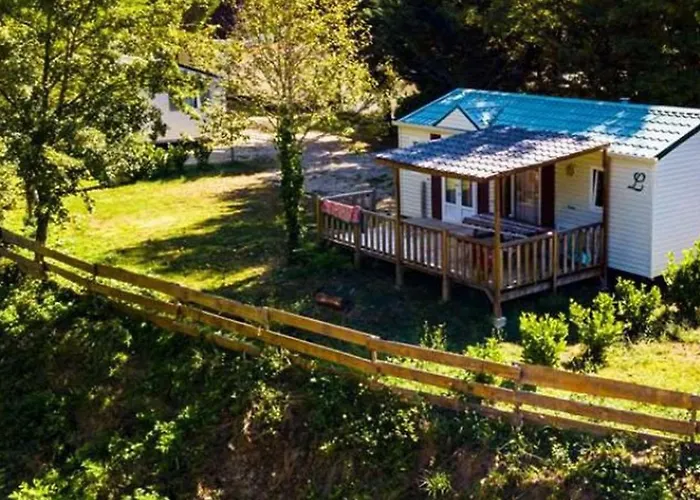 Mobil-home Confortable Avec Terrasse Pour 6 Personnes - Api-1-52-647 La Cassagne